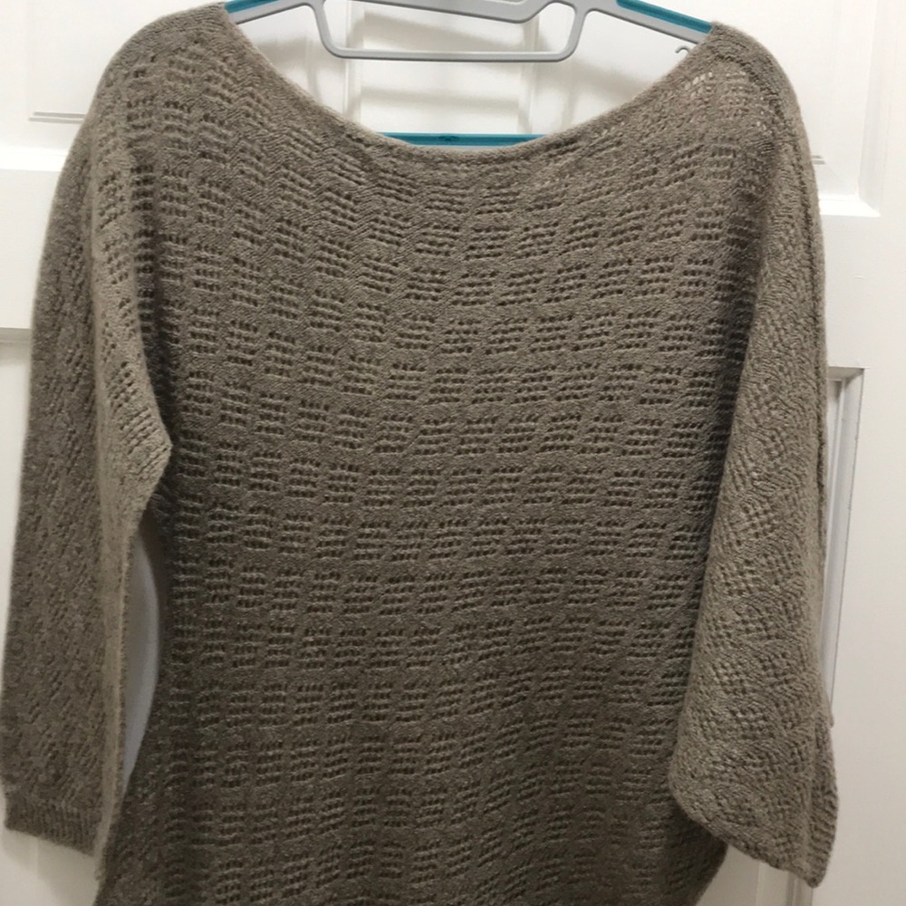 Wool sweater - Picture 3 of 9